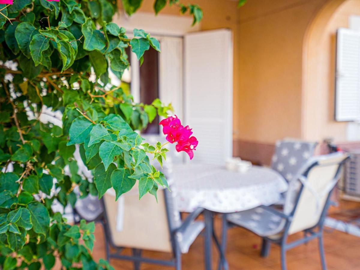 Belvilla By Oyo Lovely Bungalow With Swimming Pool Orihuela Exterior foto